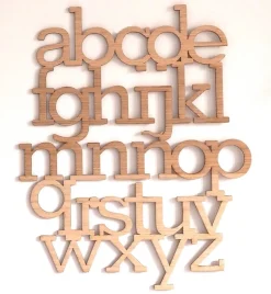 ABECEDARIO PARED MADERA