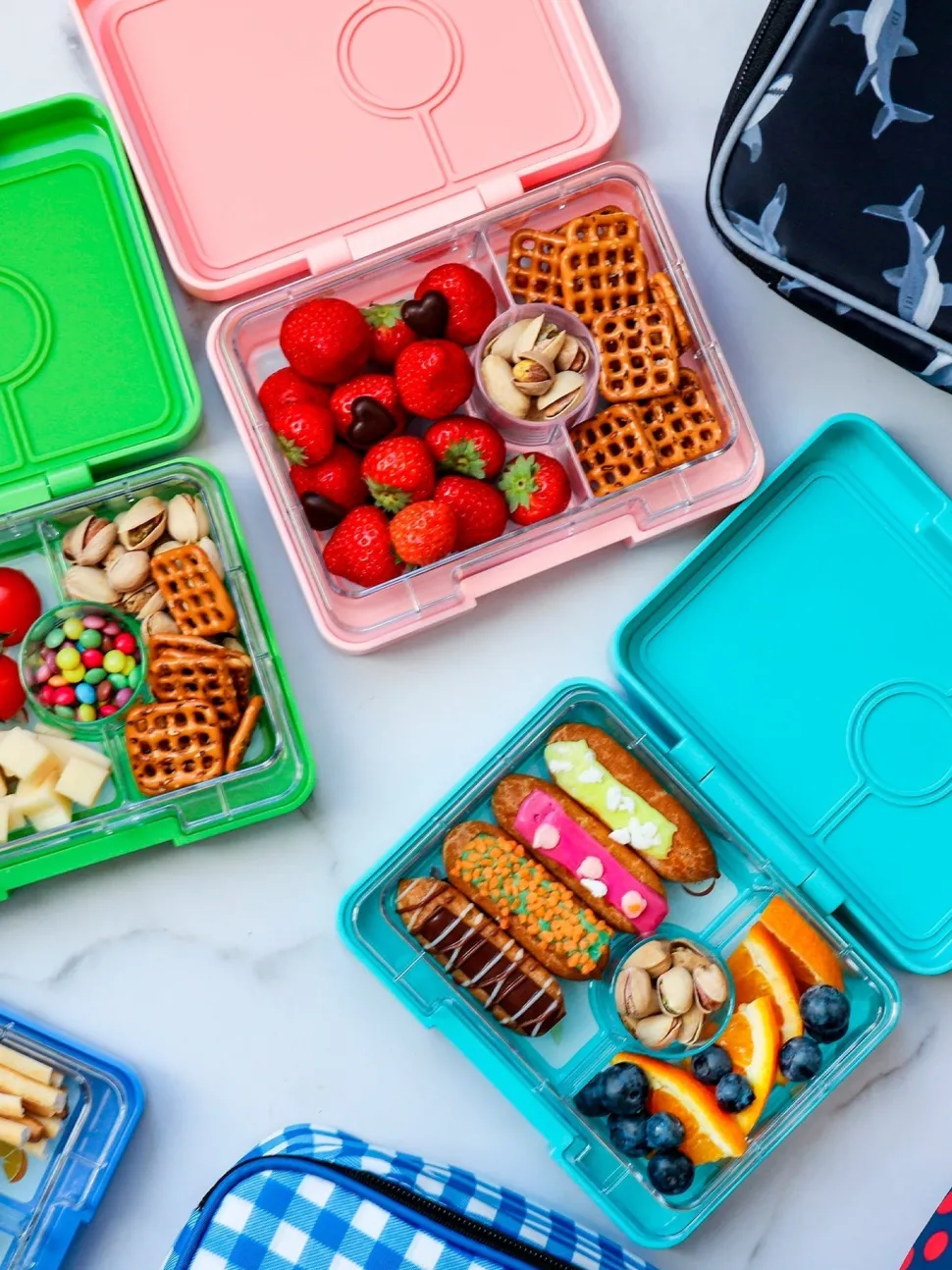 Caja almuerzo Yumbox snack 3 compartimentos rainbow aqua