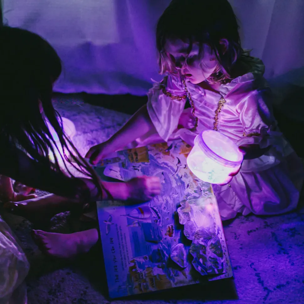 Glo Pals personaje + 2 cubos luz lumi lila