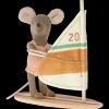 Ratones de playa. Hermanita surfista