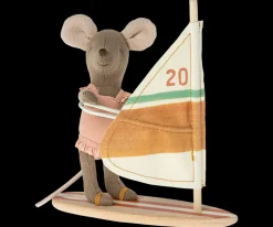 Ratones de playa. Hermanita surfista